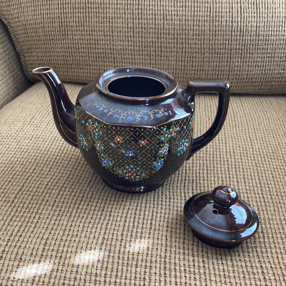 Teapot - Picture 3 of 3